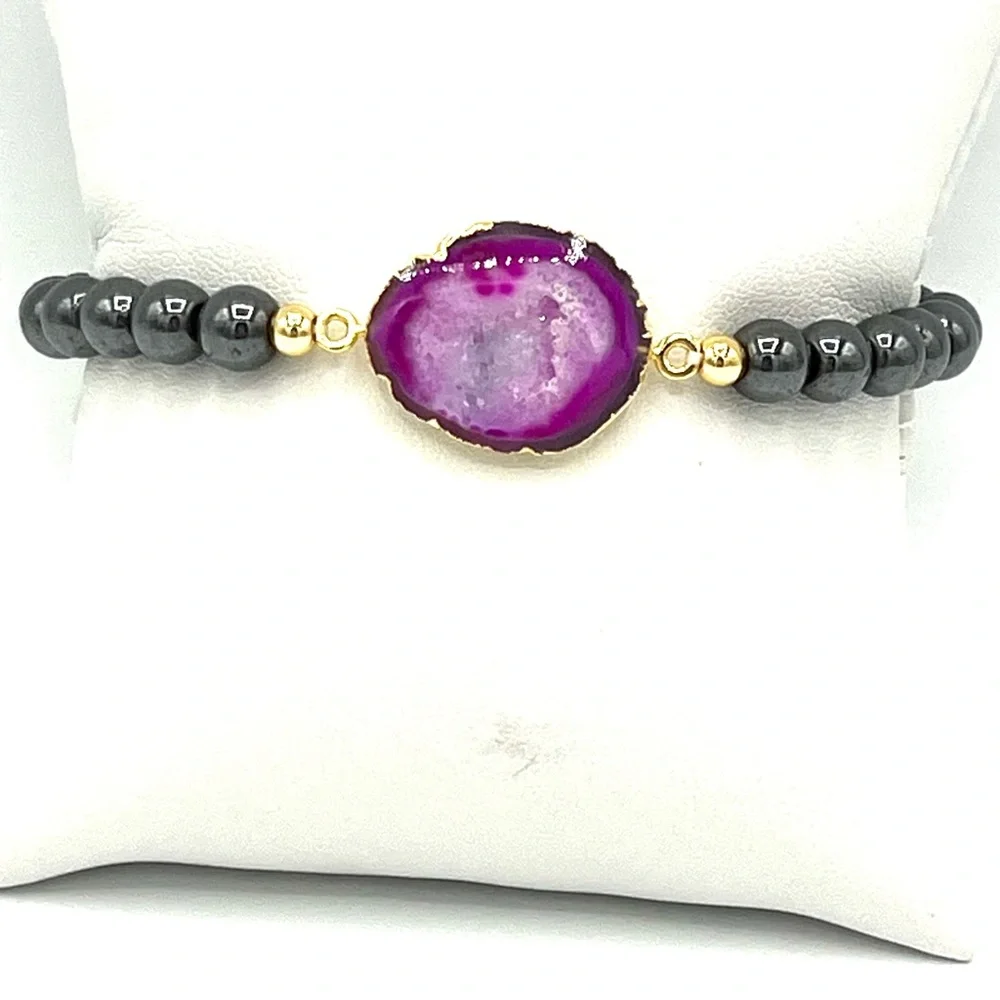 HAND CRAFTED Stretch Bracelet with Fuchsia Geode and Black Hematite - Picture 7 of 7